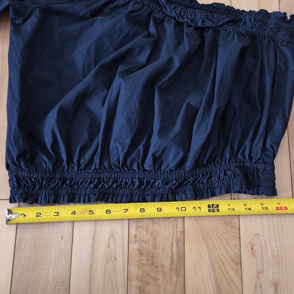 Free People Women's Size Small Dark Blue Off-Shoulder Smocked Crop Top - Picture 7 of 7